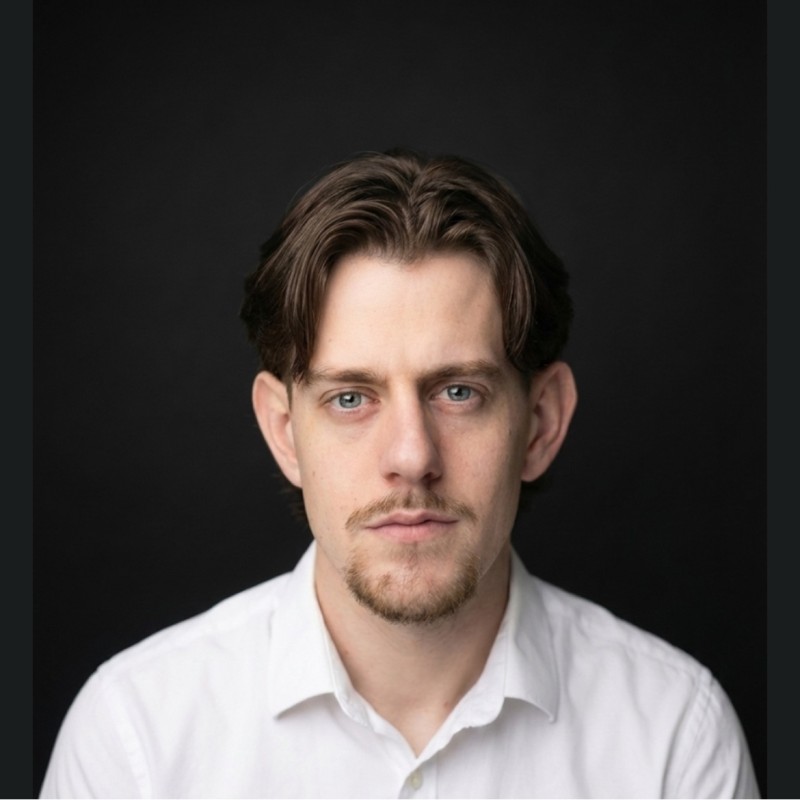 Oliver Mayes